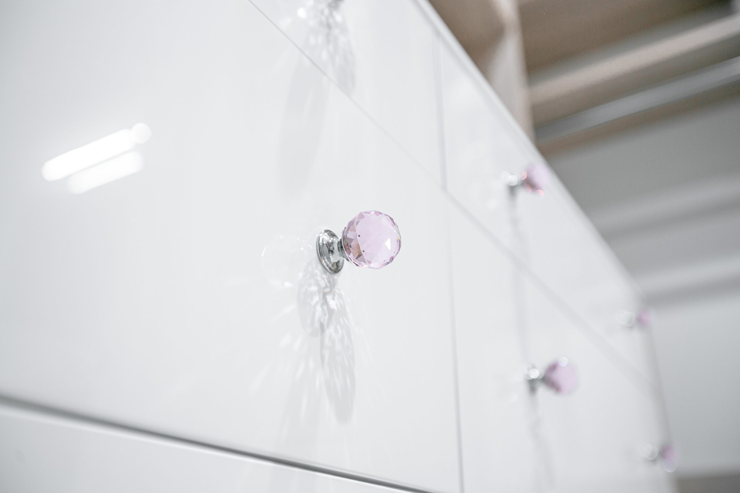 Greystone 169A, Benefits of Frameless Cabinets: Functionality Meets Style