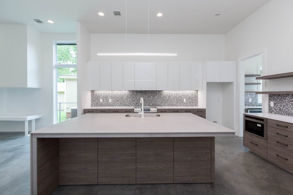 Steele Blvd, Easy-to-Clean Surfaces, Benefits of Frameless Cabinets: Functionality Meets Style 