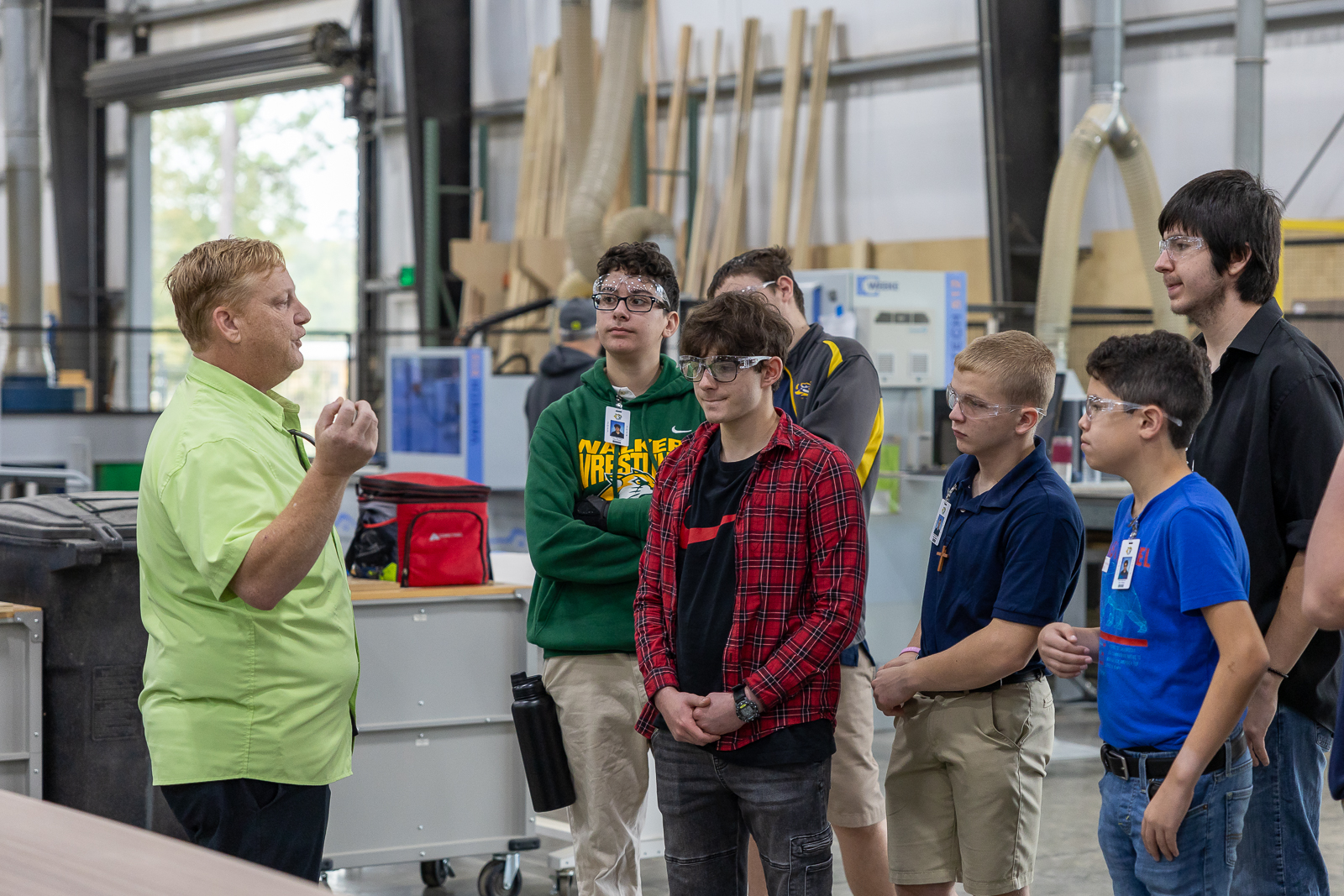 Walker High School Robotics Club Tours Gator - Gator Millworks