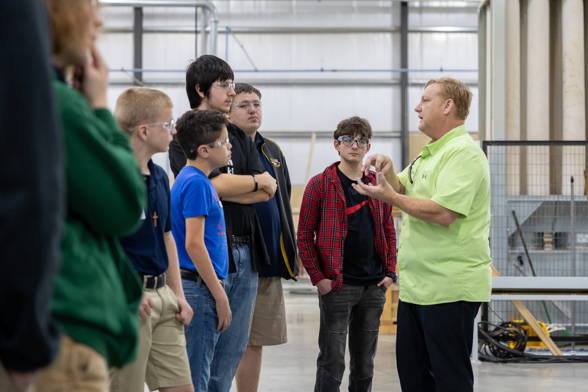 Walker High School Robotics Club Tours Gator