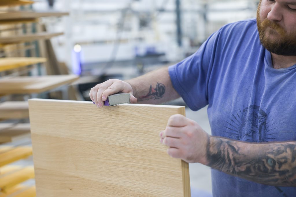 How A Log is Utilized for Custom Veneer 